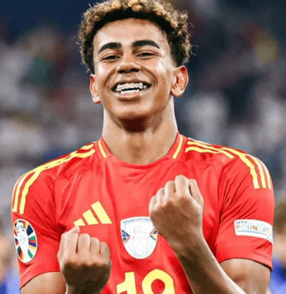 亞馬爾：從賽前言論風波到場上表現(xiàn)低迷的困境剖析