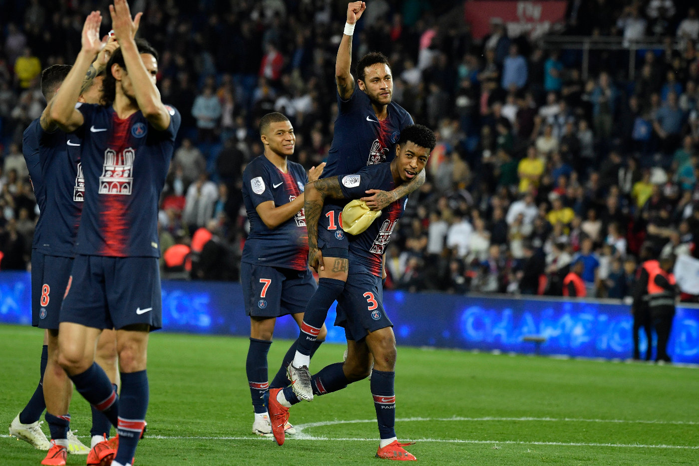 <a  style='color: blue;'>巴黎圣日耳曼</a>：歐冠賽場的青春風(fēng)暴與冠軍榮光