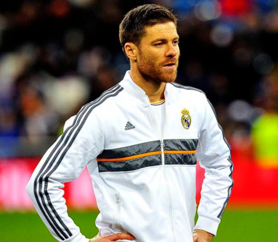 <a href='https://www.m.temos-conference.com/news/tag/286.html' style='color: blue;'>皇馬</a>更衣室暗流涌動(dòng)：阿隆索管理面臨挑戰(zhàn)