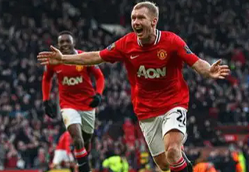 斯科爾斯的加薪風波：榮耀、抉擇與內心之愧