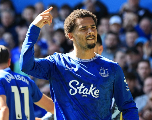 埃弗頓擬續(xù)約恩迪亞耶：獎(jiǎng)勵(lì)出色表現(xiàn)，著眼未來(lái)布局