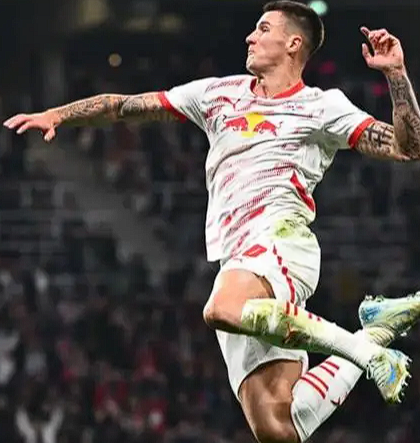 曼聯(lián)戰(zhàn)平保級弱旅，舍什科表現(xiàn)低迷引關(guān)注