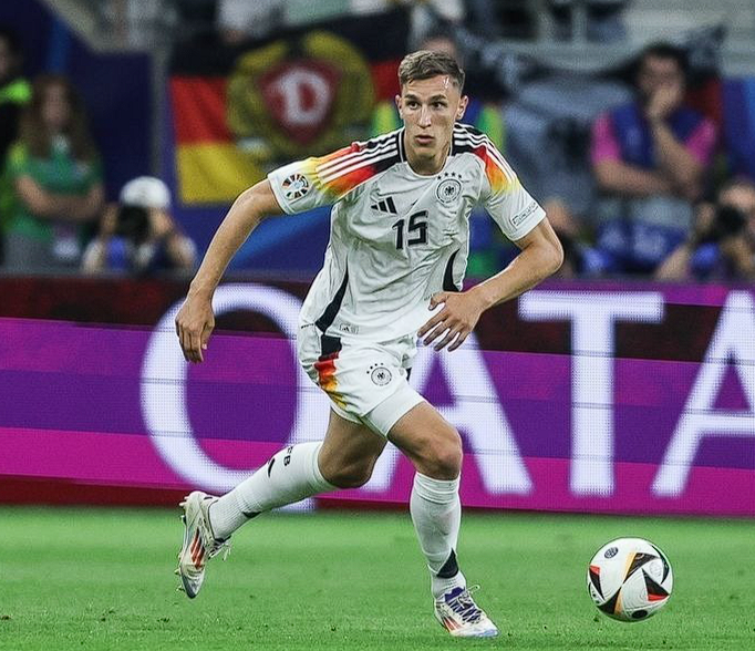 科瓦奇看好施洛特貝克，多特防線迎關(guān)鍵調(diào)整迎戰(zhàn)曼城