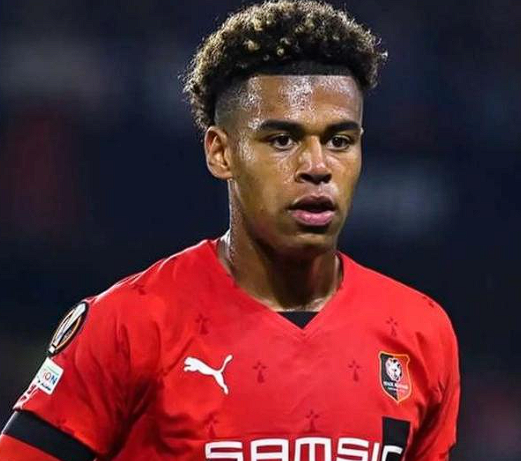 巴黎邊鋒杜埃腿筋受傷：傷情詳情與康復規(guī)劃解析