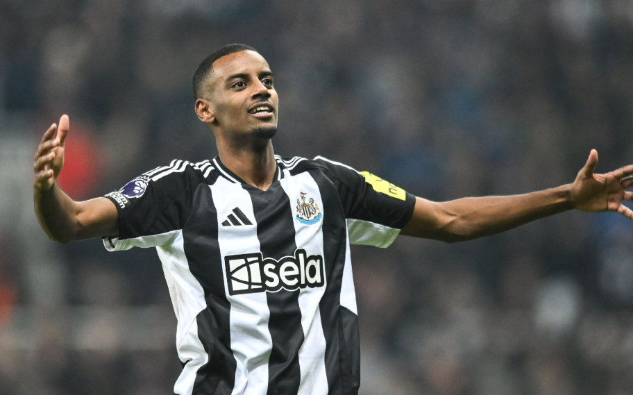 瑞典世預賽前夕：新帥波特談伊薩克出場安排與語言能力