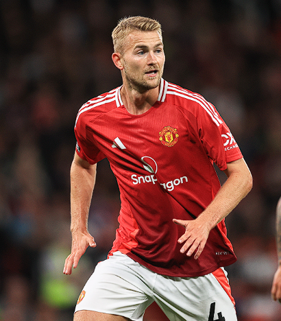 德里赫特談陣型偏好與國(guó)家隊(duì)征程：多元適配，心向未來(lái)