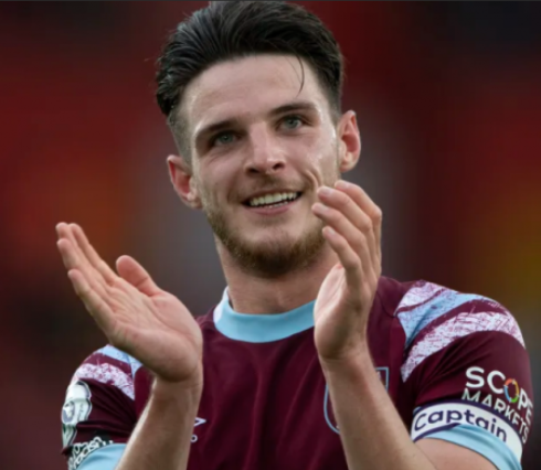 加里&middot;內(nèi)維爾盛贊阿森納中場賴斯：不可替代的球隊核心