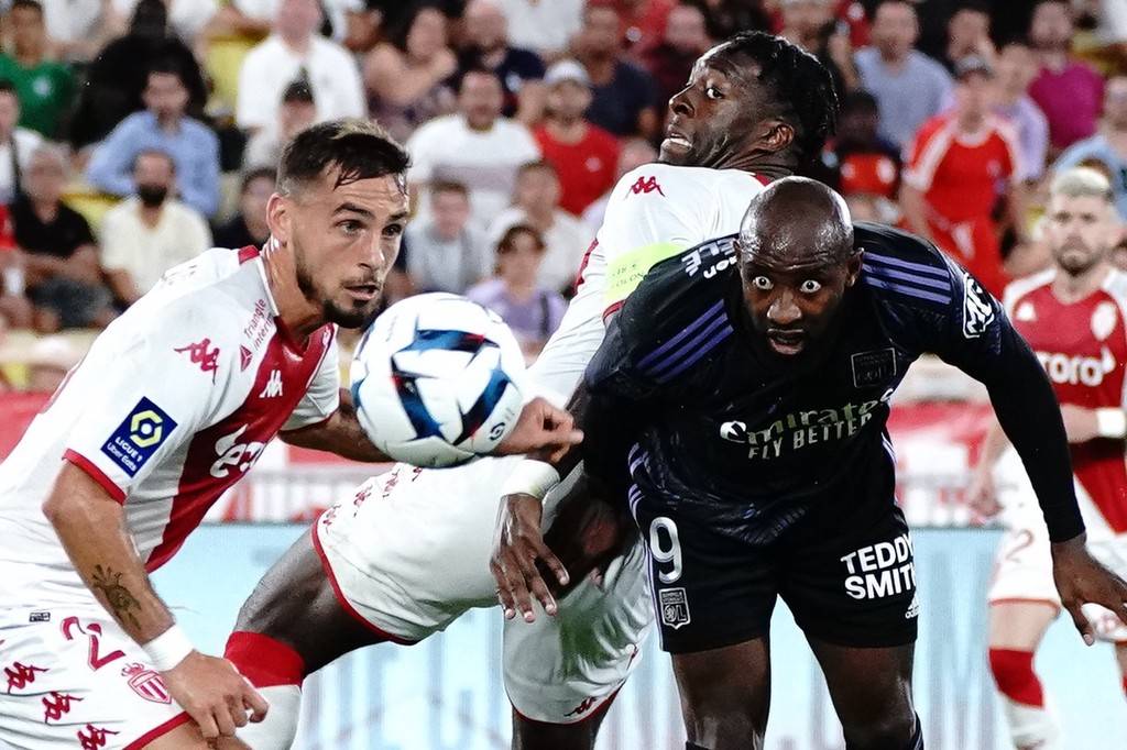 摩納哥歐冠征途：逆境中綻放的韌性之花