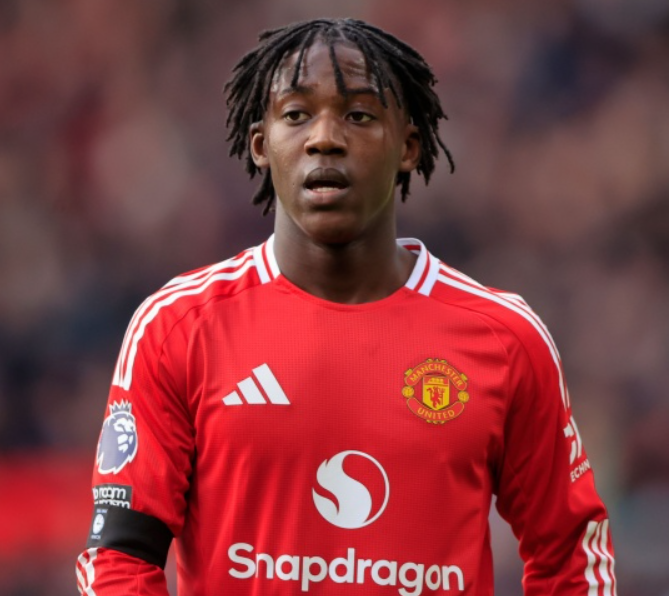 那不勒斯有意租借曼聯(lián)年輕中場(chǎng)梅努，球員盼更多出場(chǎng)時(shí)間