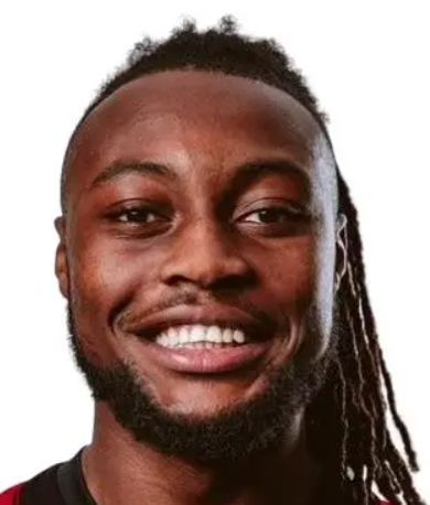 利物浦明年轉(zhuǎn)會(huì)動(dòng)態(tài)：多線布局與人員調(diào)整策略