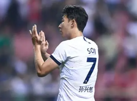 歐冠賽場(chǎng)：熱刺大捷與孫興慜的溫情告別