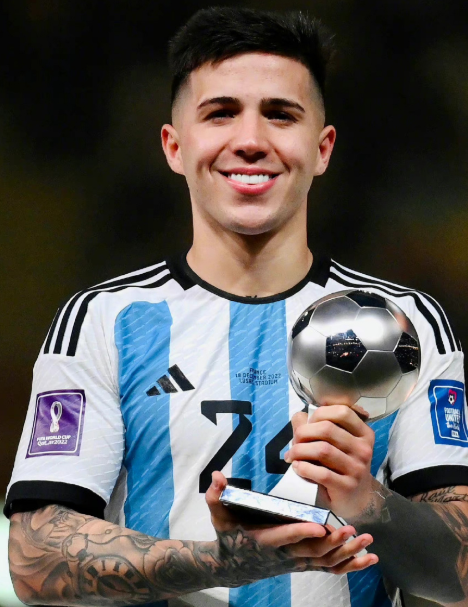 恩佐更換經(jīng)紀(jì)公司，新東家背景引關(guān)注