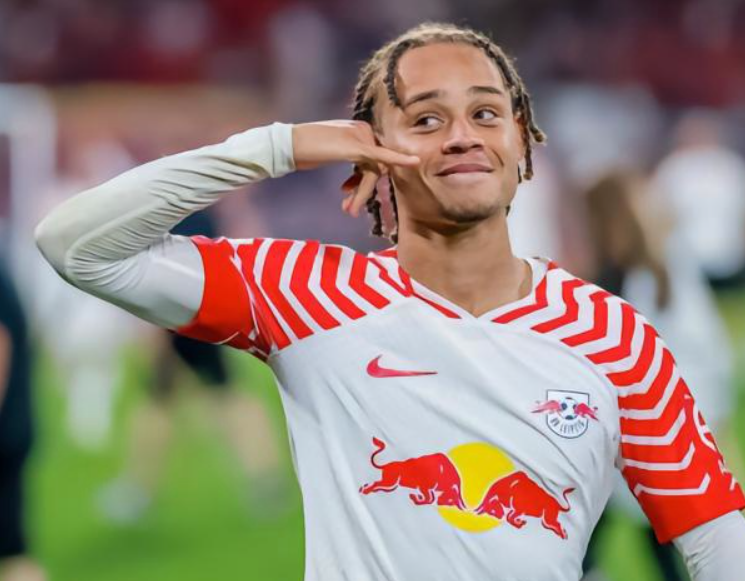 歐冠熱刺大捷后：哈維&middot;西蒙斯談賽場(chǎng)感悟與未來展望