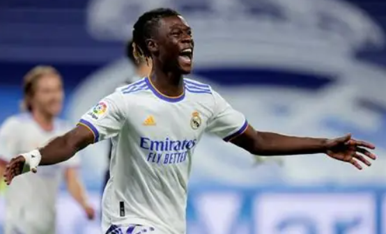 皇馬客戰(zhàn)塞爾塔前夕：卡馬文加傷愈回歸訓(xùn)練場